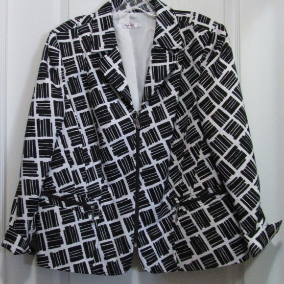 Blazer Black /White Tan Jay petite possible Xlarge - Picture 1 of 15